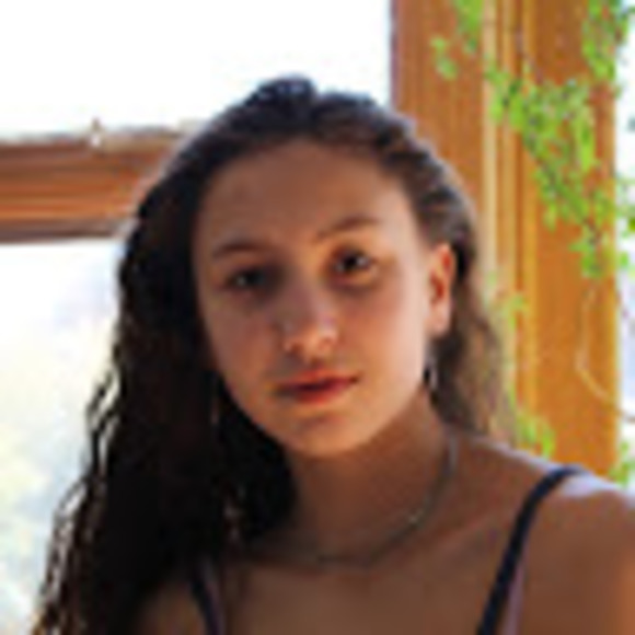 Meet your Posher, Ayva - Picture 1 of 1